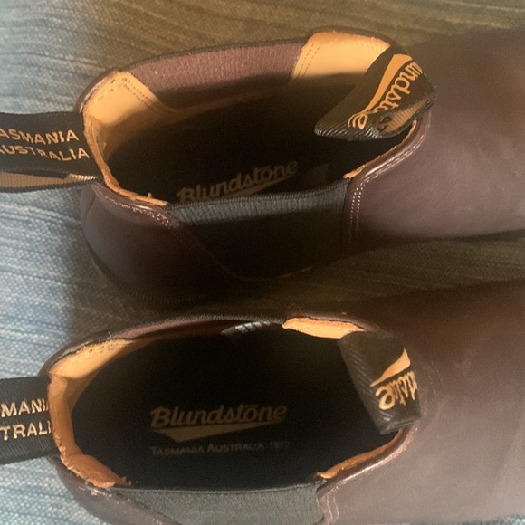 BLUNDSTONE Boots 9.5 - Picture 5 of 8
